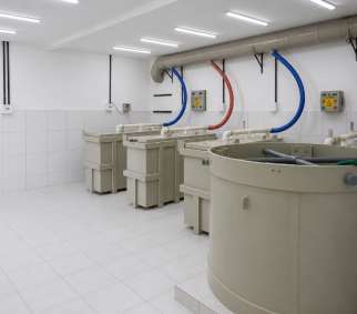 Infraestrutura completa de laboratório de processo